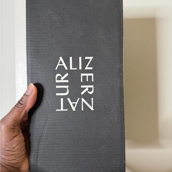 Naturalizer Black Strappy Heels Size 9 (has damage) dirty will clean b4 ship - Picture 11 of 11